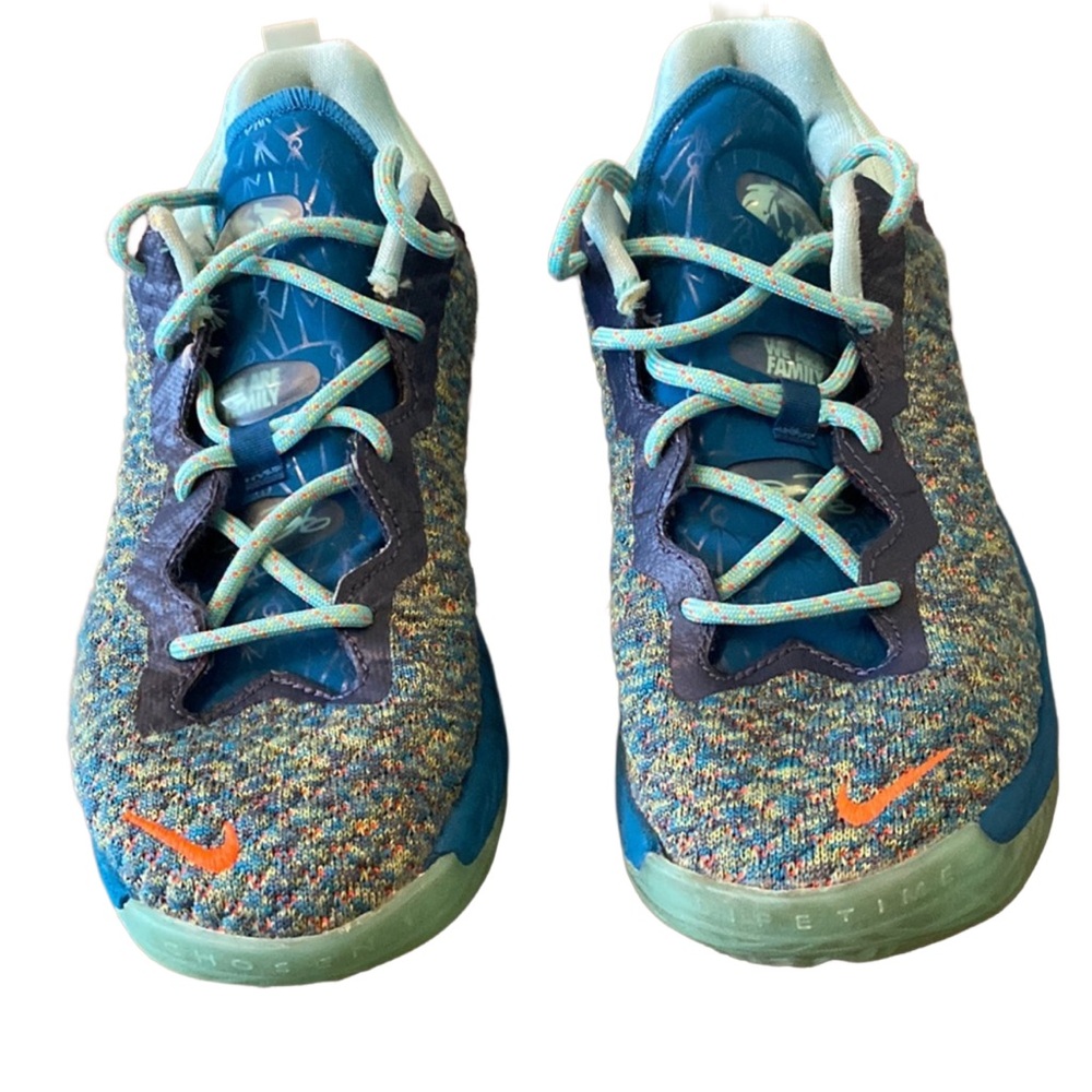 Youth Lebron Sneakers